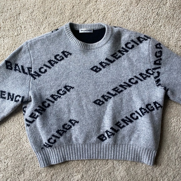 Balenciaga Allover Cropped Logo Sweater - Picture 2 of 6